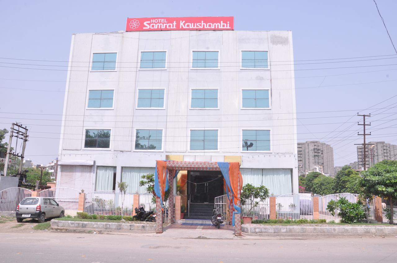 Hotel Samrat Kaushambi Gáziábád Kültér fotó
